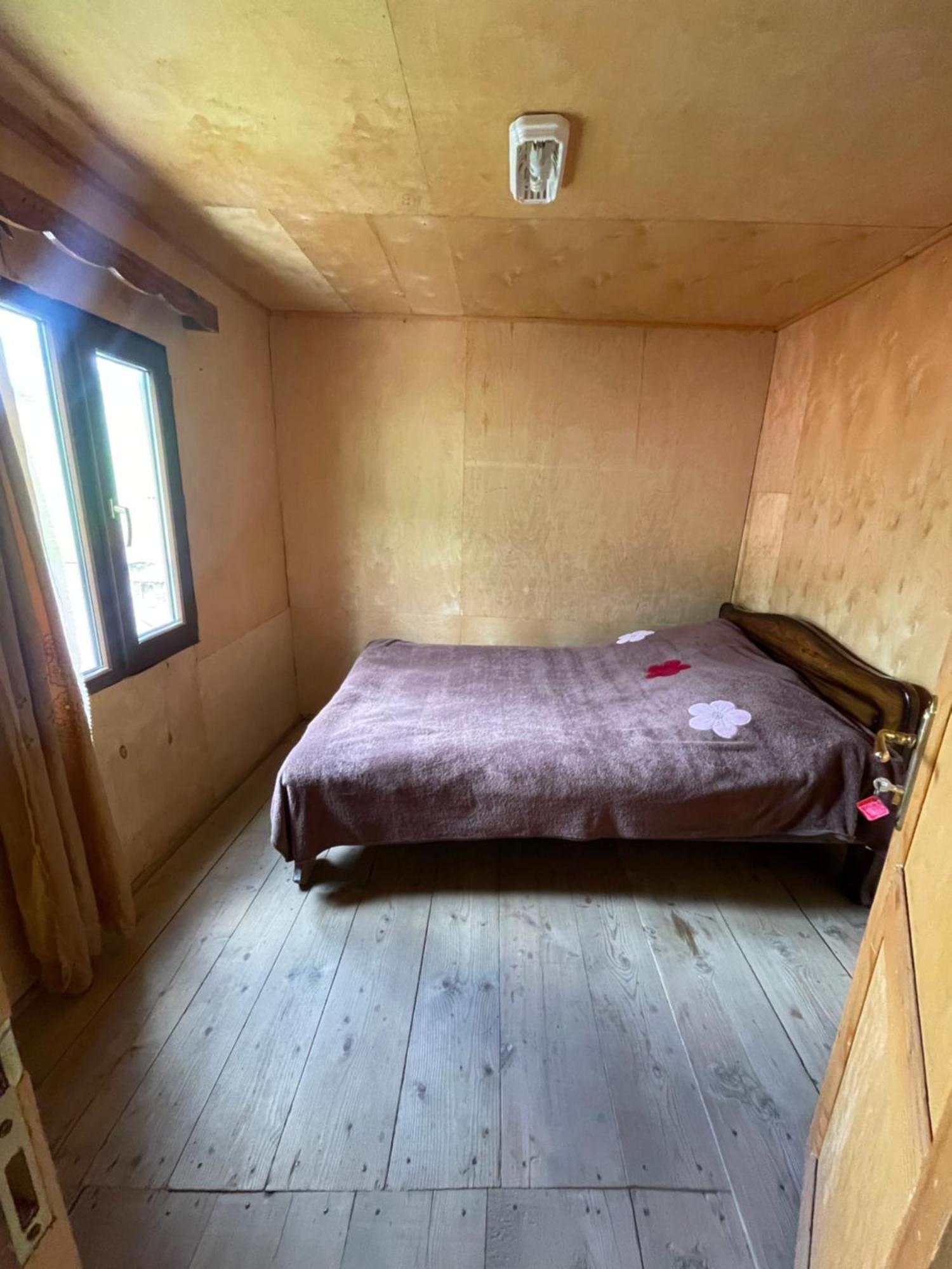 Guest House Buba Ушґулі Екстер'єр фото